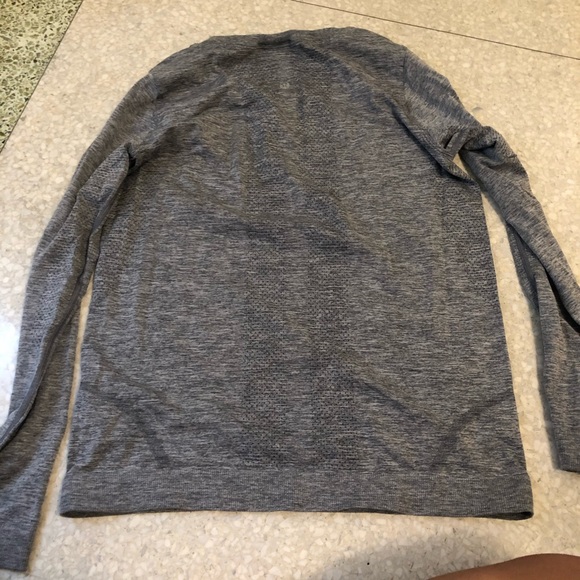 Lululemon swiftly relaxed long sleeve 6 - Picture 6 of 7